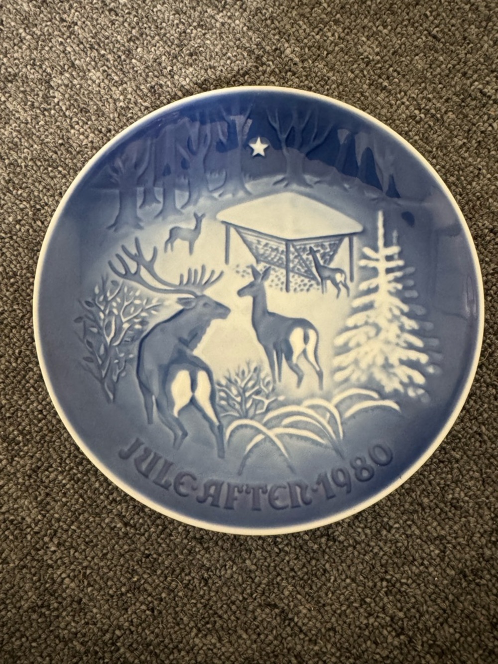 Bing & Grondahl Blue Porcelain Plate "Juleaften 1980"